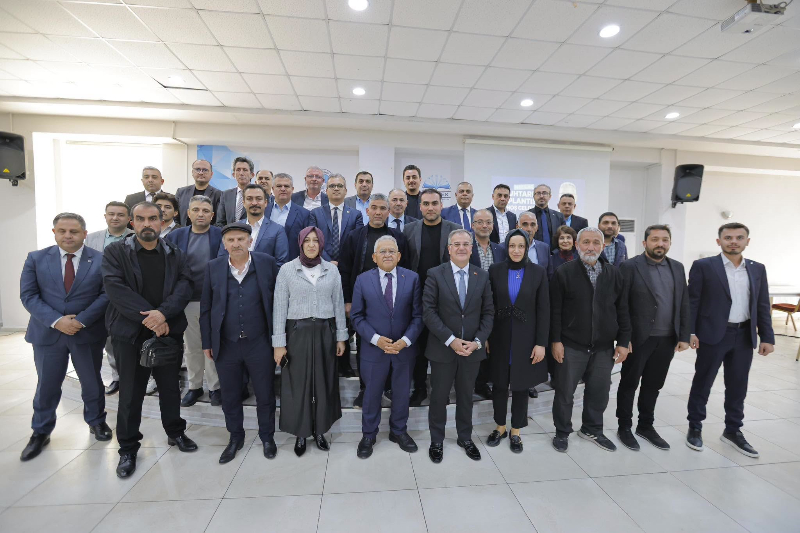 Başkan Büyükkılıç, Talas ve Hacılar’da Muhtarlarla Buluştu